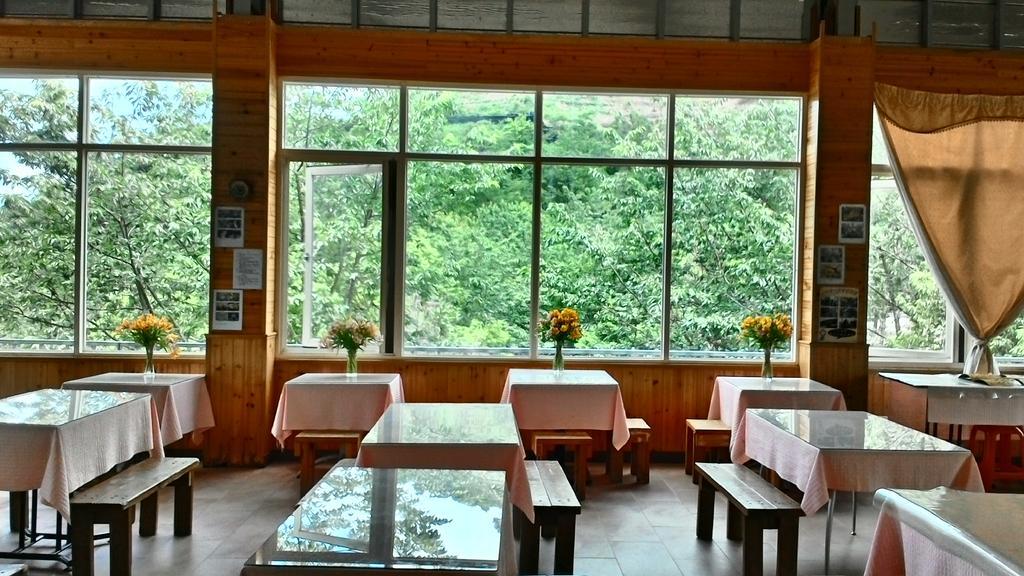 Qing Jing Xiao Taiyang Jingguan Homestay เหรินอ้าย ภายนอก รูปภาพ